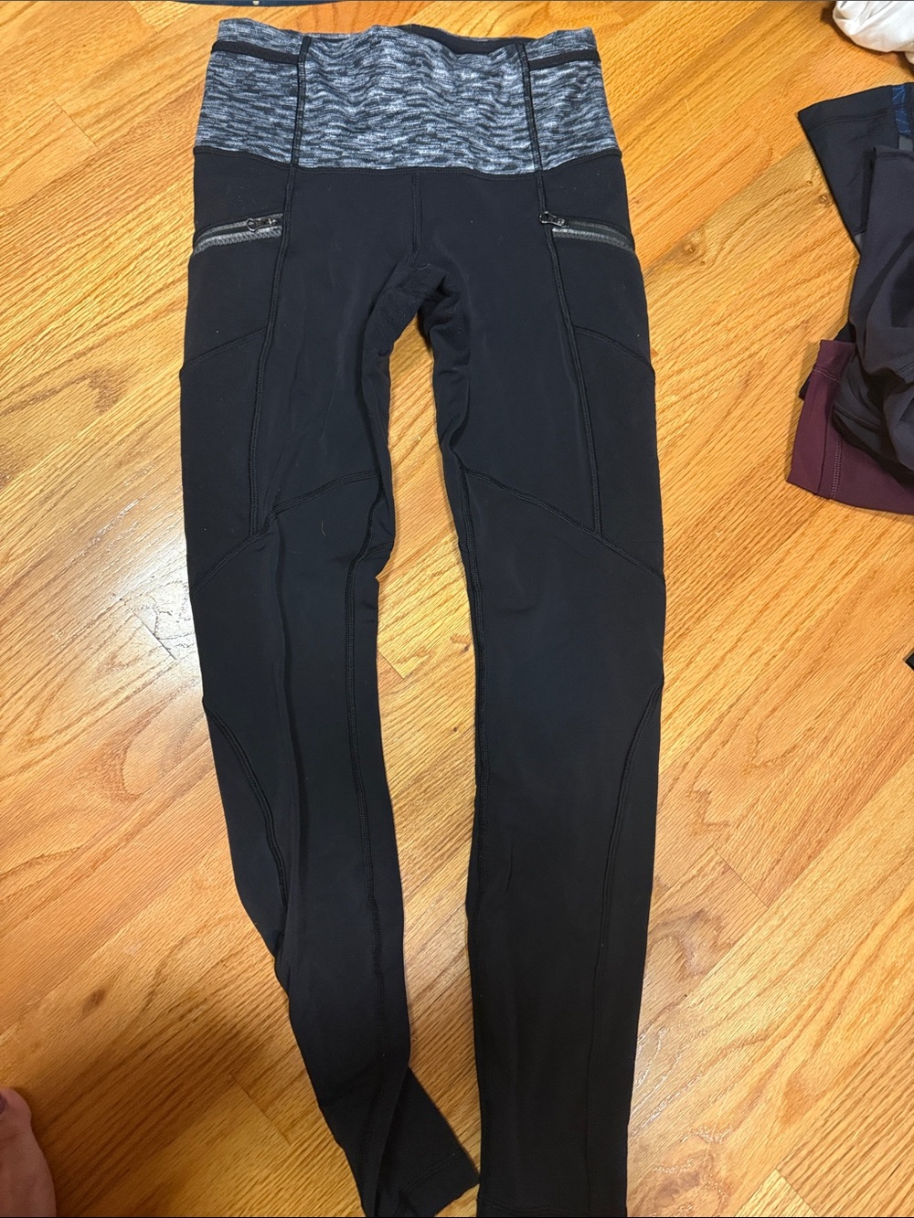 Lululemon fleece Black Active Leggings with Gray Marled Waistband size 4